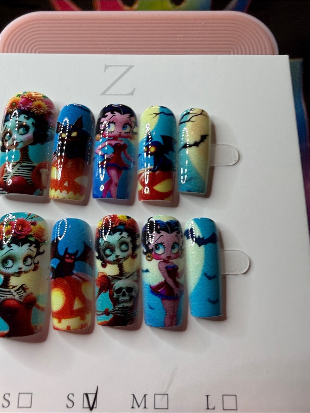 Betty Boop Teal Blue Halloween Press-On Nail Set - Picture 2 of 4
